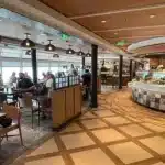 Tugas Restaurant Attendant Kapal Pesiar