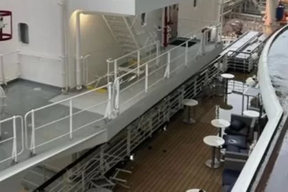 Kapal Pesiar Britannia Menabrak Kapal Tanker Minyak Di Mallorca